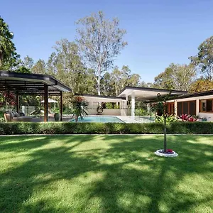 nature-paradise-new-acreage-home-awaits.queenslandhotels.net/